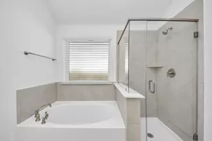 221 Magnolia Laurel Dr, Alvin, TX 77511 - Photo 32