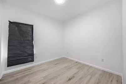 5214 Rue Street, Houston, TX 77033 - Photo 10
