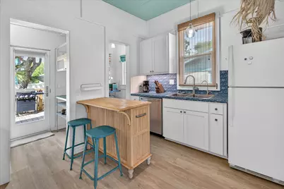 2407 37th Street, Galveston, TX 77550 - Photo 20