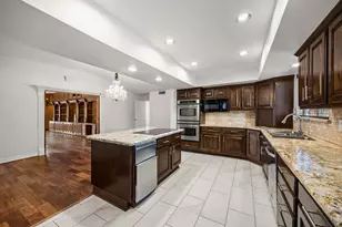 10310 Mayfield Rd, Houston, TX 77043 - Photo 20