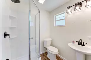 305 Yaupon St, Sweeny, TX 77480 - Photo 44