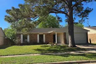 24327 Broken Bow Ln, Hockley, TX 77447 - Photo 2