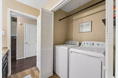 1831 Sherwood Forest Street #28, Houston, TX 77043 - Photo 6