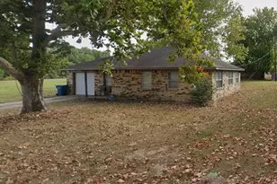 119 Pine Meadows Cir, Prairie View, TX 77445 - Photo 4