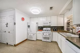 2814 Waypark Dr, Houston, TX 77082 - Photo 12