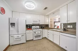 2814 Waypark Dr, Houston, TX 77082 - Photo 16
