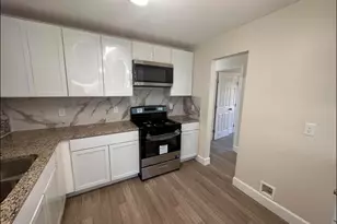 6059 Doulton Dr, Houston, TX 77033 - Photo 10
