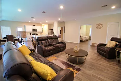 13711 Arcadia Creek Lane, Rosharon, TX 77583 - Photo 6