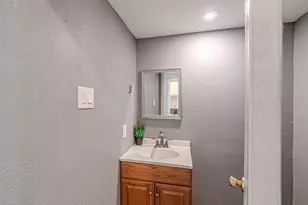 15179 Kimberley Ct, Houston, TX 77079 - Photo 44