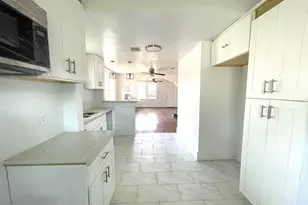 107 Sinclair St, Boling, TX 77420 - Photo 6
