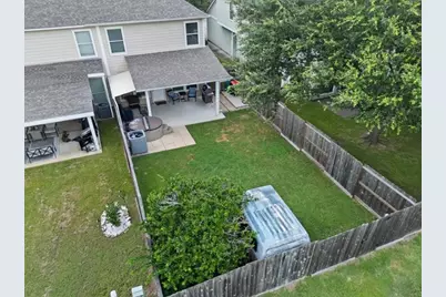 838 San Jacinto Circle, Baytown, TX 77521 - Photo 14