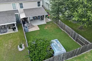 838 San Jacinto Circle, Baytown, TX 77521 - Photo 14