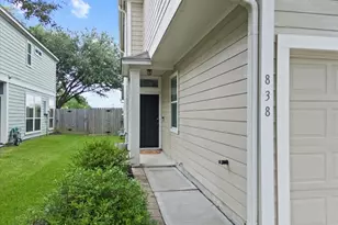 838 San Jacinto Circle, Baytown, TX 77521 - Photo 18