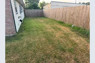 12227 Landcross Drive, Houston, TX 77099 - Photo 16