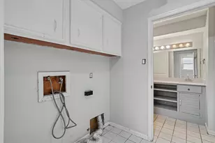 16238 Brookford Dr, Houston, TX 77059 - Photo 18