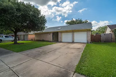 16238 Brookford Drive, Houston, TX 77059 - Photo 28
