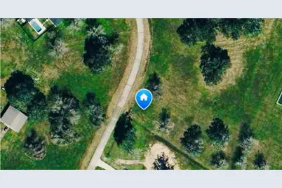 352 Horse Shoe Trail, Angleton, TX 77515 - Photo 2