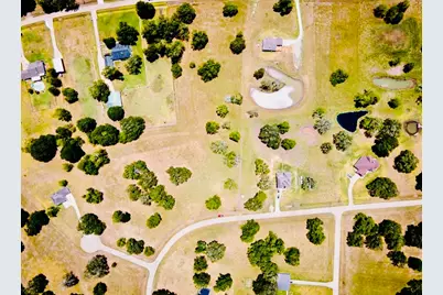 352 Horse Shoe Trail, Angleton, TX 77515 - Photo 1
