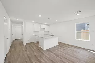 12235 McCrorey Castles Pass, Conroe, TX 77303 - Photo 4