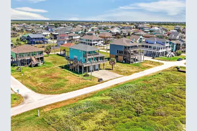 1335 Emerald Drive, Crystal Beach, TX 77650 - Photo 2