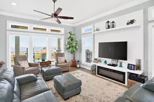 1335 Emerald Dr, Crystal Beach, TX 77650 - Photo 8