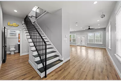 6476 T C Jester Boulevard, Houston, TX 77091 - Photo 10