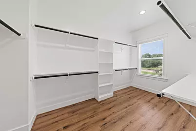 6476 T C Jester Boulevard, Houston, TX 77091 - Photo 18