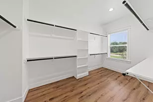 6476 T C Jester Blvd, Houston, TX 77091 - Photo 18