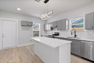 1118 Elliston St, Houston, TX 77023 - Photo 16