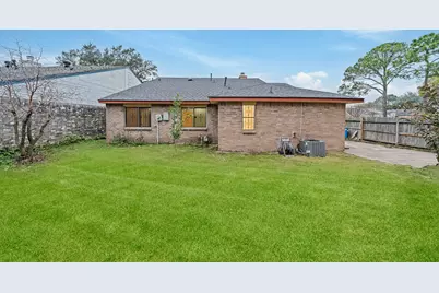 3714 Echo Grove Lane, Houston, TX 77043 - Photo 28