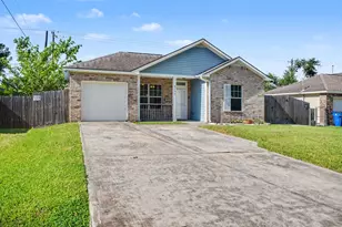 8506 Shiloh St, Texas City, TX 77591 - Photo 24