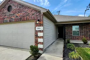 15054 Paddock Point Ln, New Caney, TX 77357 - Photo 2