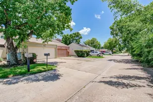 74 Cayenne Common, Lake Jackson, TX 77566 - Photo 38