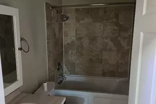 111 Bowie St, Port Lavaca, TX 77979 - Photo 8
