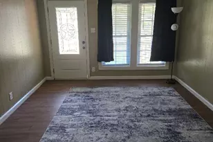 111 Bowie St, Port Lavaca, TX 77979 - Photo 2