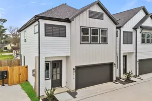 241 Rebecca St, Houston, TX 77022 - Photo 2