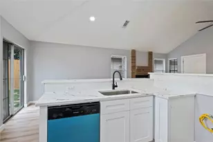 11551 Gullwood Dr, Houston, TX 77089 - Photo 8