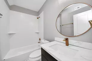 1003 E 28th St, Houston, TX 77009 - Photo 20