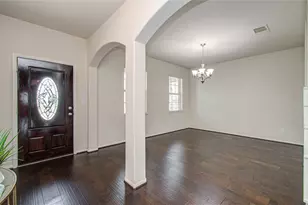 12319 Gatewood Dr, Mont Belvieu, TX 77535 - Photo 6