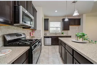 12319 Gatewood Drive, Mont Belvieu, TX 77535 - Photo 12