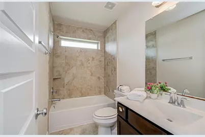12319 Gatewood Drive, Mont Belvieu, TX 77535 - Photo 34