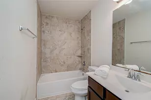 12319 Gatewood Dr, Mont Belvieu, TX 77535 - Photo 36