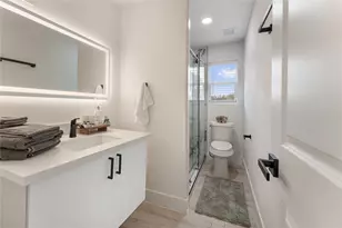 9919 Golden Sunshine Dr, Houston, TX 77064 - Photo 16