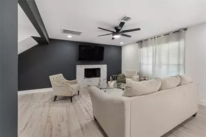 9919 Golden Sunshine Drive, Houston, TX 77064 - Photo 8