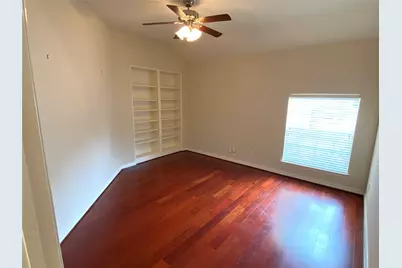 4518 N Pine Brook Way, Houston, TX 77059 - Photo 14