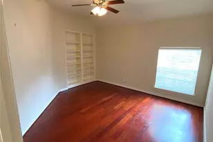 4518 N Pine Brook Way, Houston, TX 77059 - Photo 14