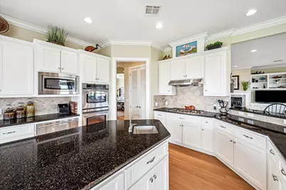 1 Shell Key, Hitchcock, TX 77563 - Photo 18