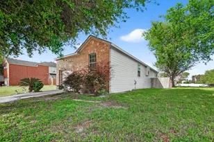 17111 Loch Raven Ln, Houston, TX 77060 - Photo 4