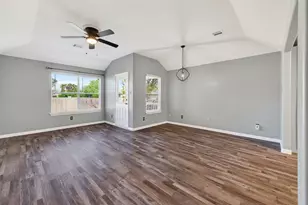 17111 Loch Raven Ln, Houston, TX 77060 - Photo 8