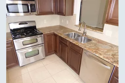 10225 Wood Fern Court, Conroe, TX 77385 - Photo 10